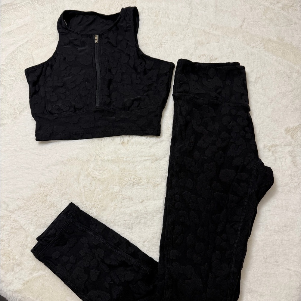 BuffBunny Black Textured Women's Activewear Set